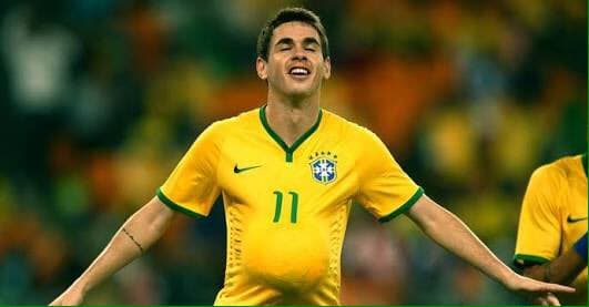 Oscar com a camisa da seleção brasileira