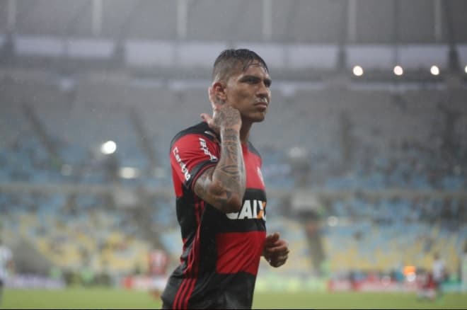paolo guerrero marca para o flamengo