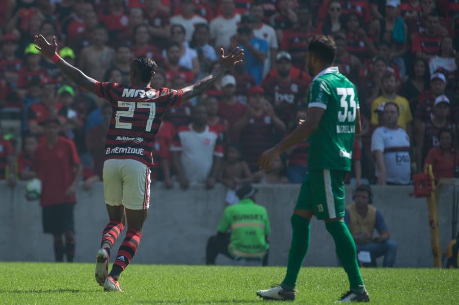 Bruno Henrique comemora seu gol, o segundo da vitória contra o Goiás. Foto:Alexandre Vidal/Flamengo