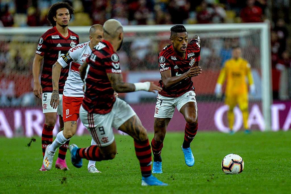 bruno henrique flamengo internacional
