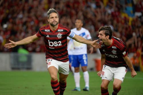 rodrigo caio comemora gol diego