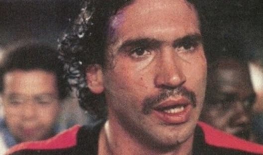 Rondinelli nos tempos de jogador do Flamengo