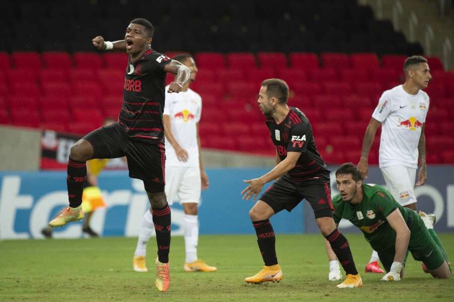 crônica de flamengo e bragantino