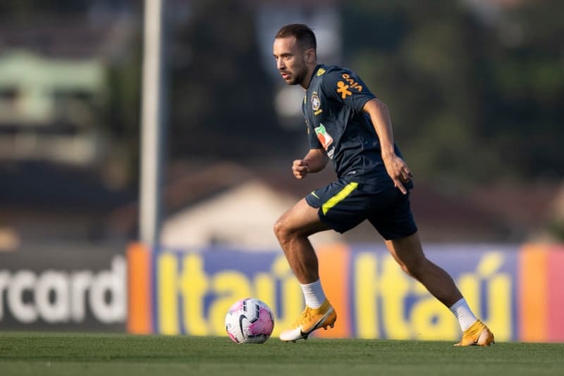 Éverton Ribeiro na Seleção