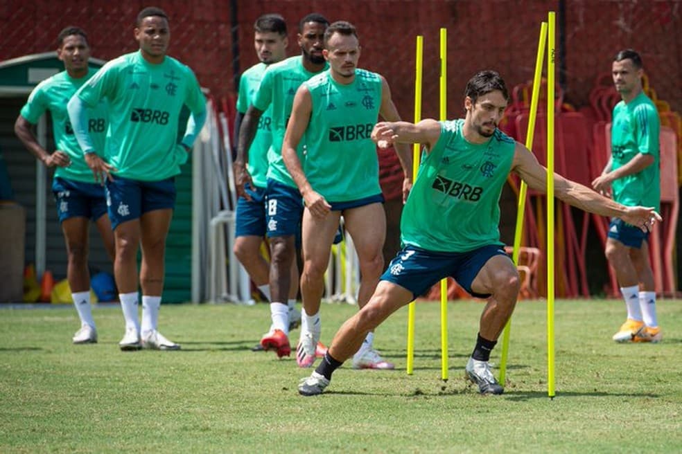 Rodrigo Caio treinando