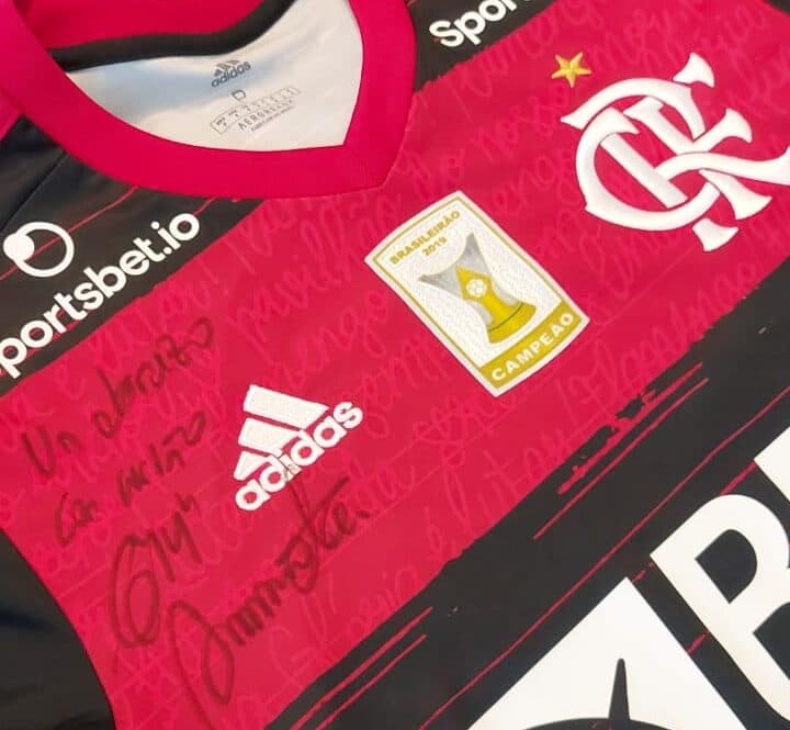 Iniciativa de Arrascaeta faz parte da campanha “Play For a Cause”, que reúne nomes como Neymar, Cristiano Ronaldo e Messi