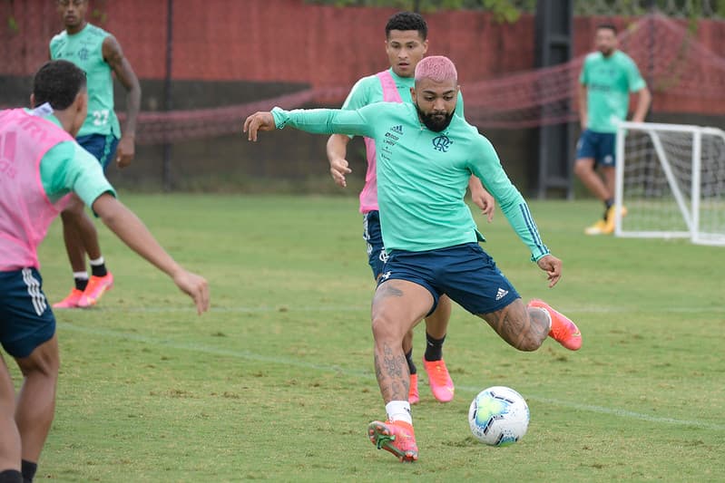 Gabigol treina sem dores