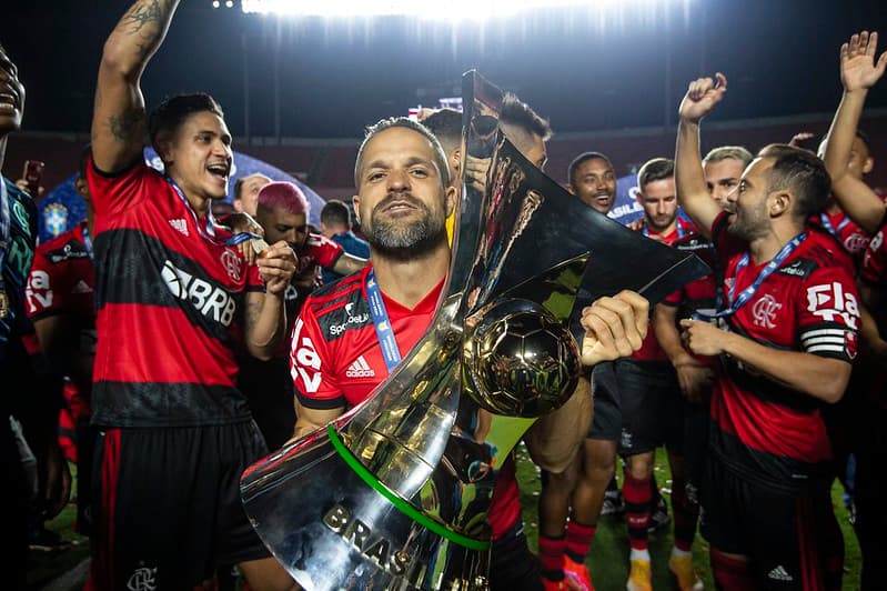 diego comemora último título brasileiro do flamengo