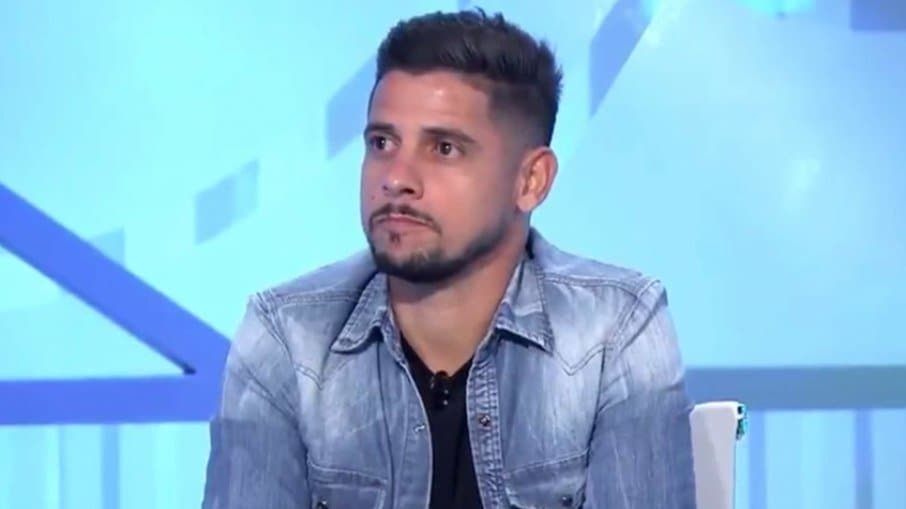 Cicinho pede Sampaoli ex-Flamengo no São Paulo