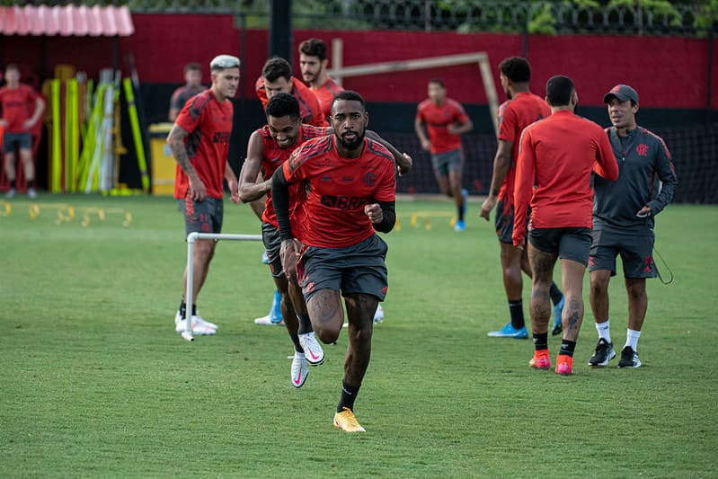 Gerson está fora do jogo entre Flamengo e Volta Redonda