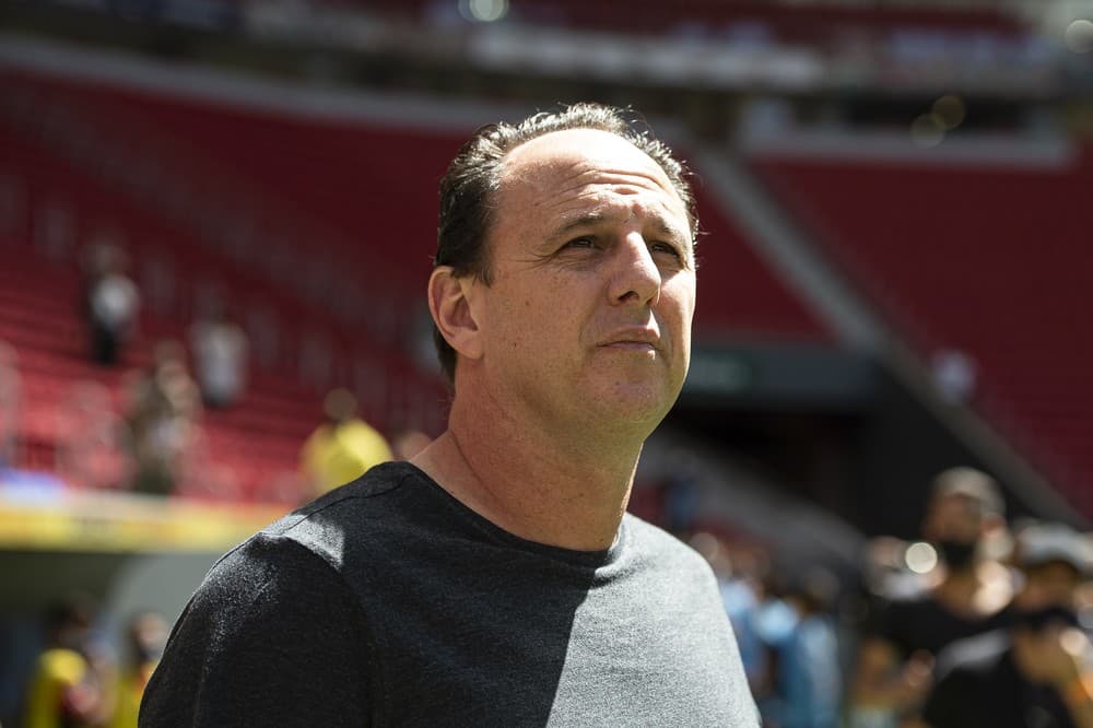 Ceni valoriza titulo da supercopa e elogia Flamengo