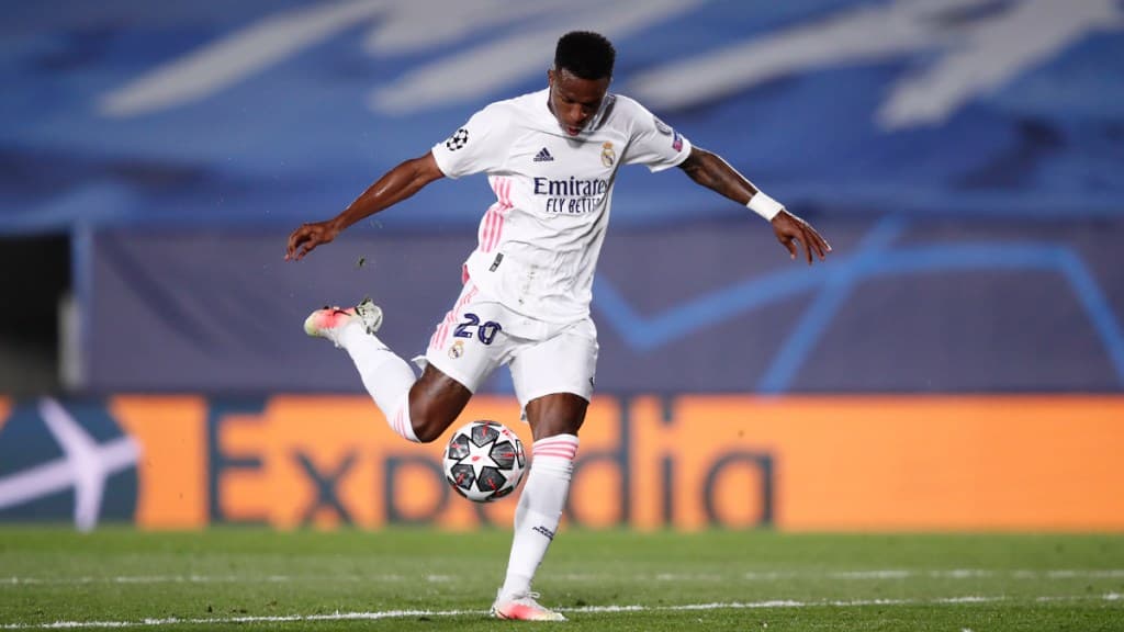 Improvisado, Vini Jr vê Real Madrid ser eliminado da Champions