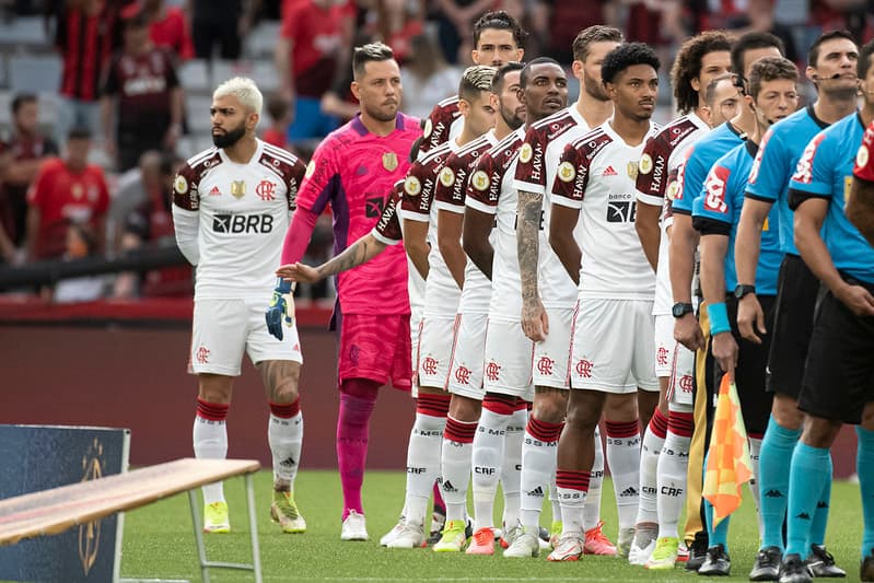 Polêmica arbitragem influenciou no resultado de Athletico-PR e Flamengo