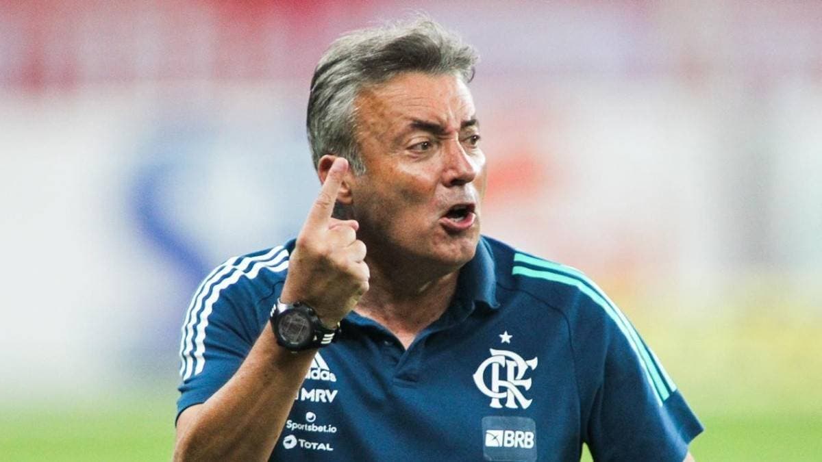 Doménec, ex-Flamengo, vai pro Galatasaray
