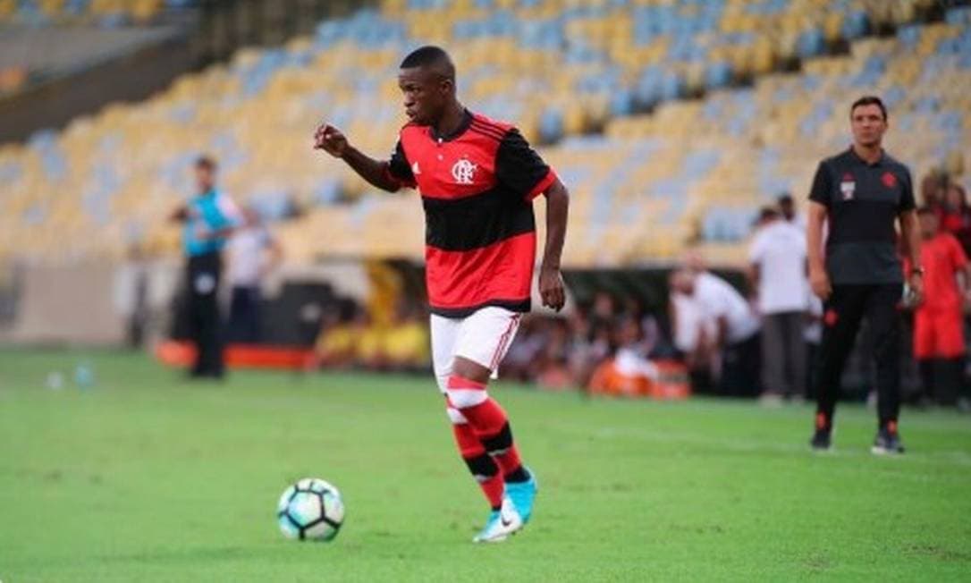 Vinícius Jr deve ganhar bolada no Real Madrid, clube que o comprou do Flamengo