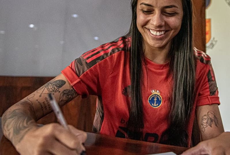 Kika Brandino Flamengo contrato futebol feminino