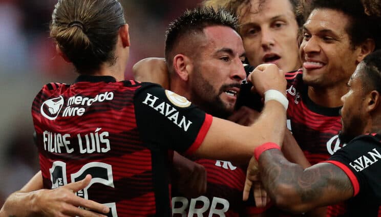 Flamengo prepara recisão de contrato do lateral Maurício Isla