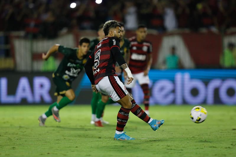 Gabigol Flamengo penalti