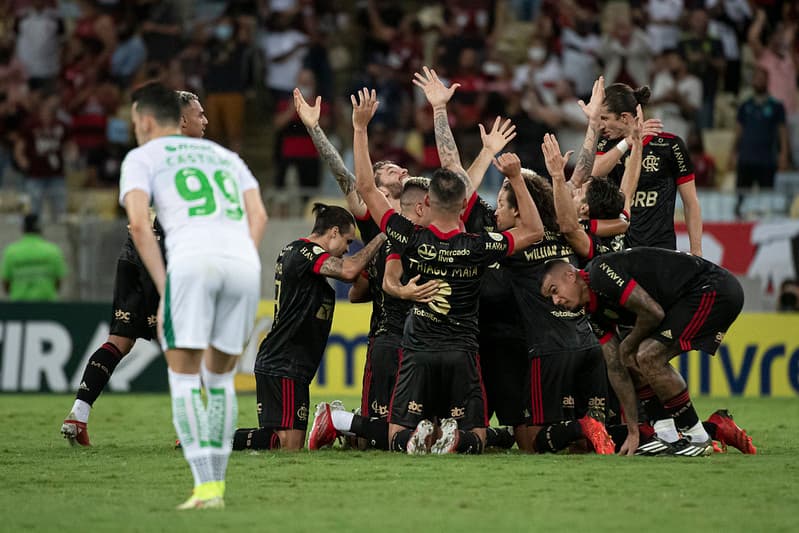 Flamengo comemora gol em cima do Juventude