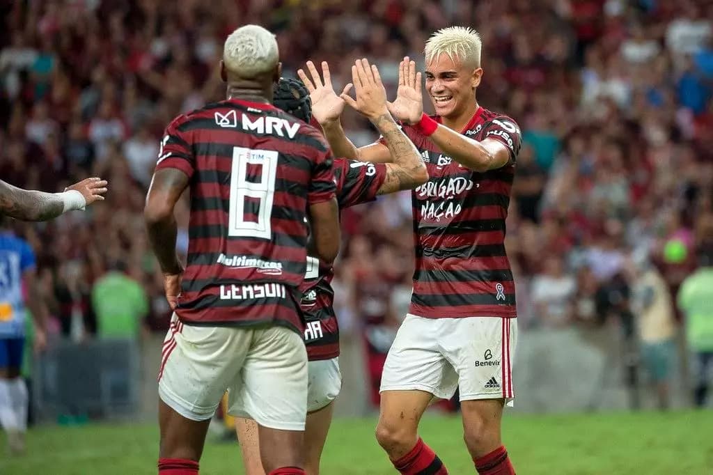 Flamengo e Avaí relembre a última vitória com gols de Reinier