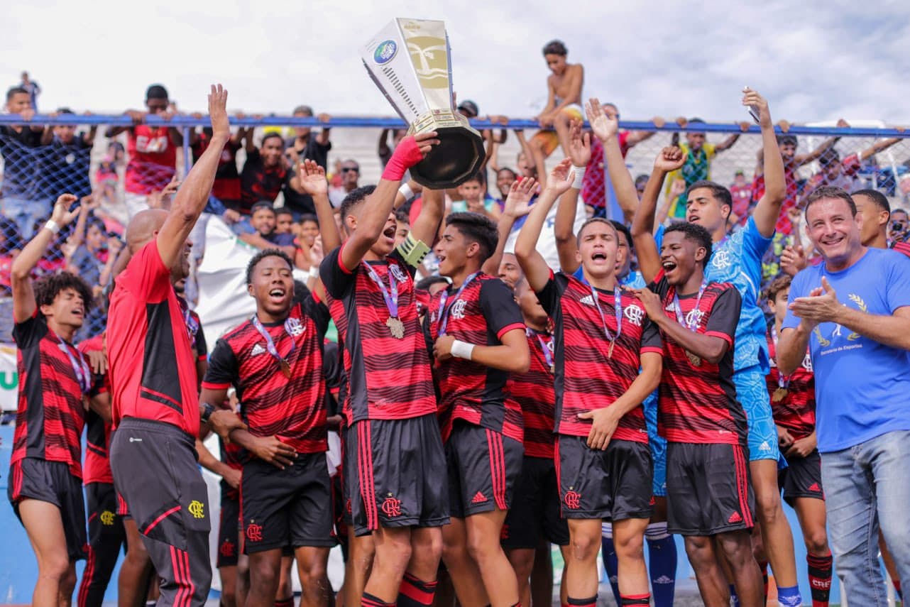 Em julho, o time sub-16 do Flamengo foi campeão invicto