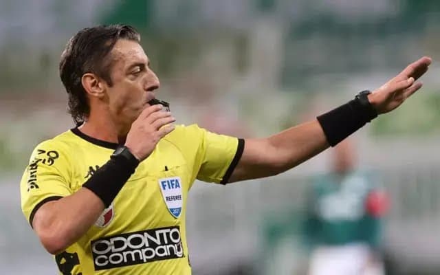 Raphael claus apita´ra jogo do flamengo