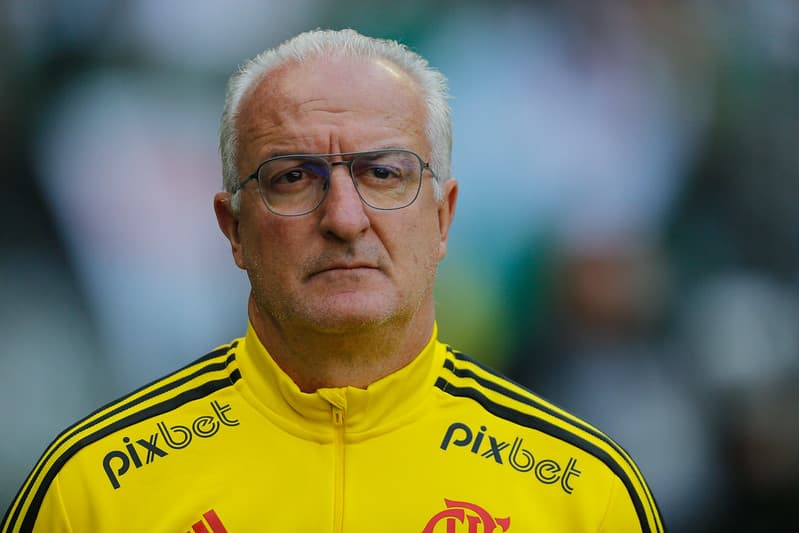 Dorival avalia contratação de Gerson e põe data para conversa sobre renovação