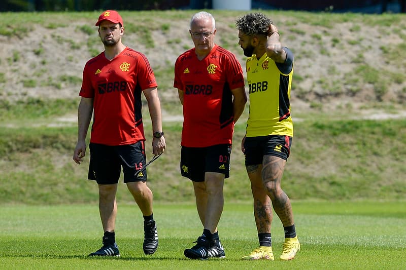 Dorival e Gabigol no treino do Flamengo