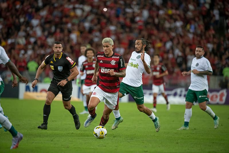 Pedro contra o Goiás no primeiro turno do Brasileirão