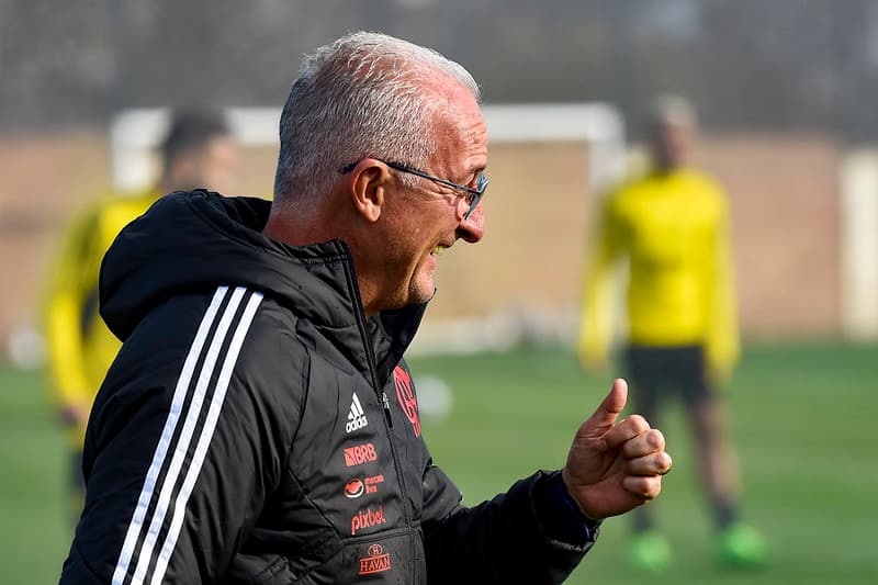 Dorival Júnior no treinamento do Flamengo