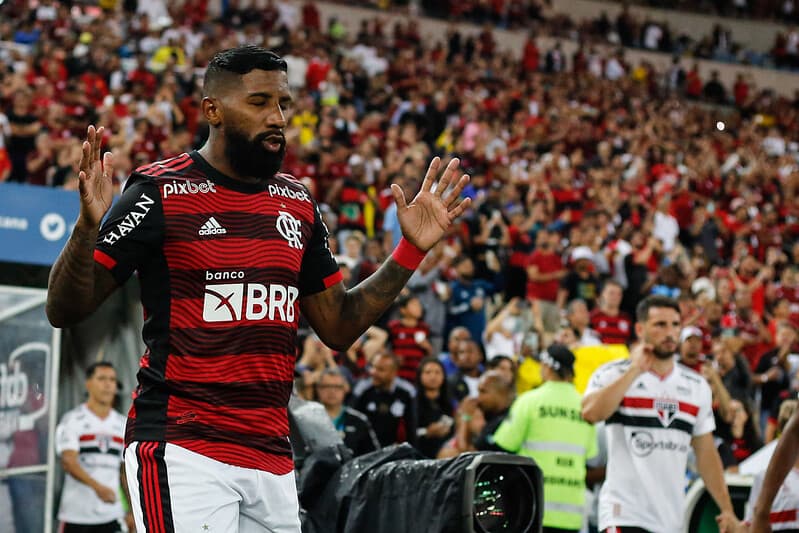 Presidente do Atlético-MG abre o jogo sobre negociação com Rodinei