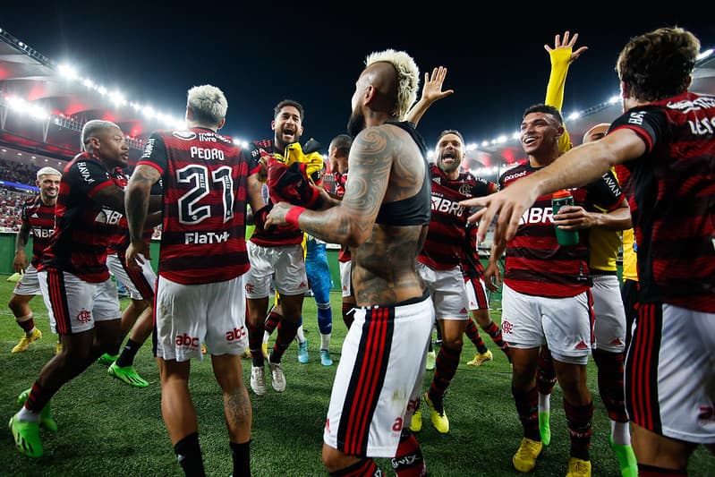 Jogadores do Flamengo comemoram vitória
