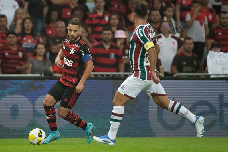 Flamengo e Fluminense pelo Brasileirão 2022