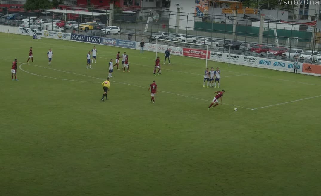 Gol de falta de Santiago Ocampos