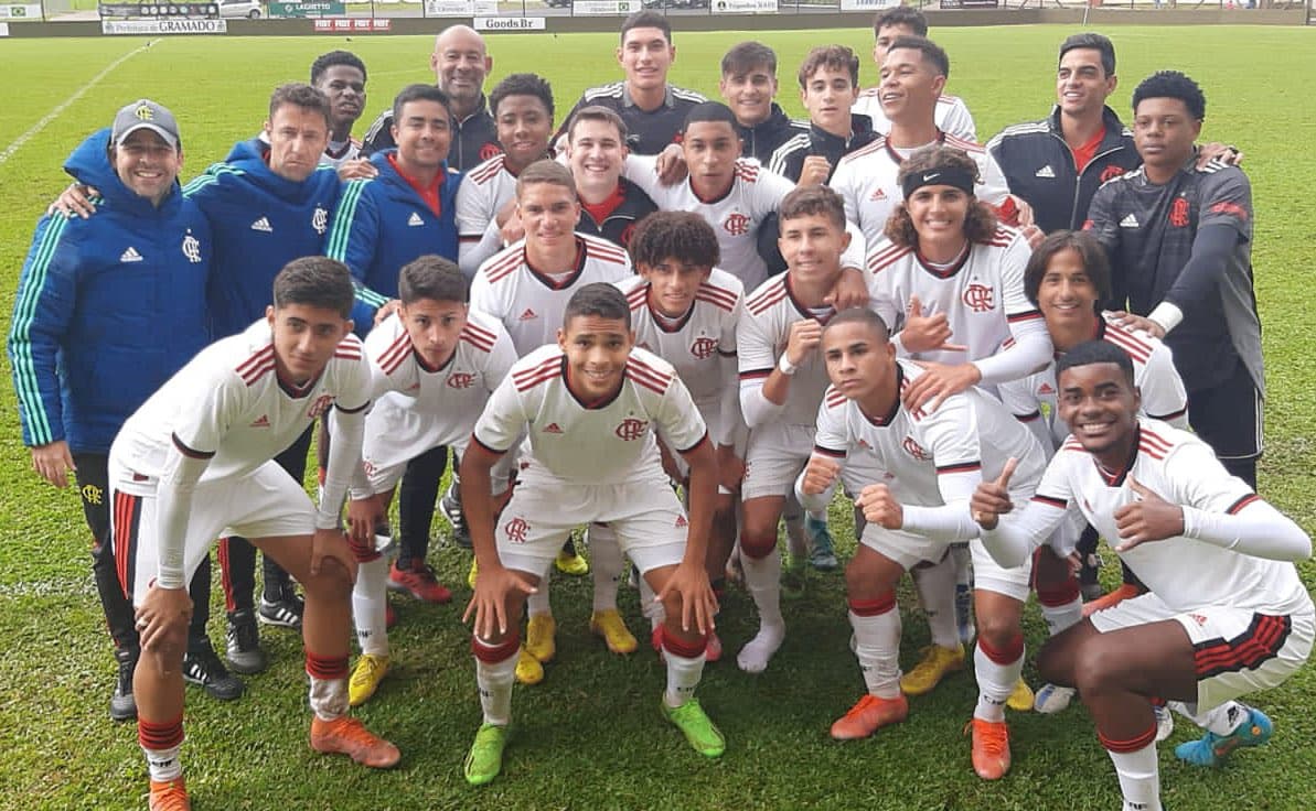Flamengo campeão Copa Gramado Sub-16