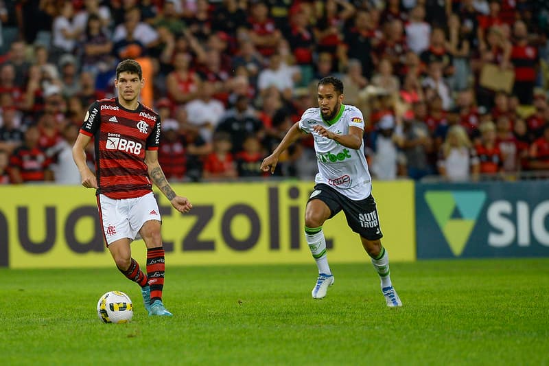 Flamengo e América-MG se enfrentam pelo Brasileirão