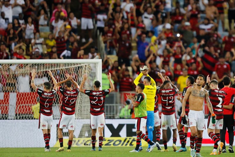 Time do Flamengo agradece torcida