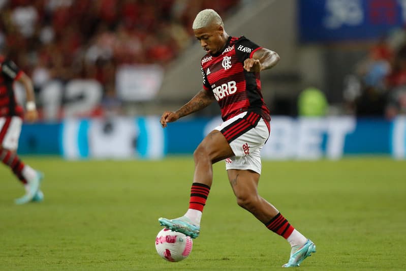 Marinho vê Flamengo chegando com 'tranquilidade' na final e garante: 'Deixar nossa vida em campo'