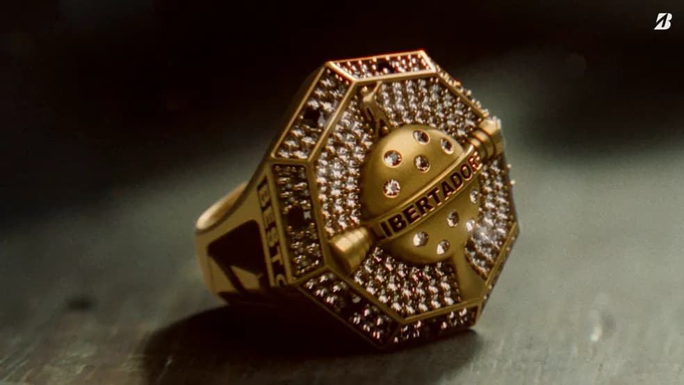 Anel da Libertadores; peça conta com 117 diamantes