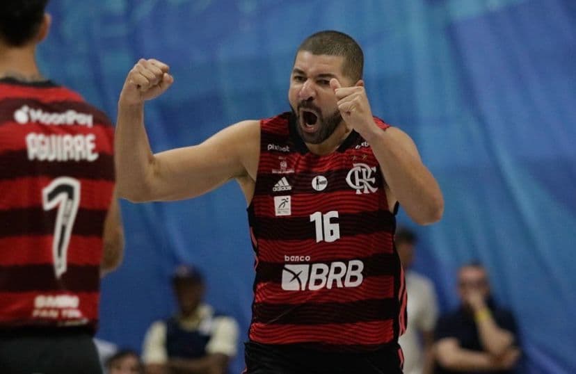Basquete do Flamengo estreia com vit[oria sobre o 123 Minas