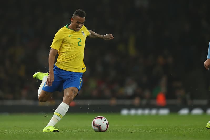 Lateral-direito do Brasil na Copa do Mundo, Danilo perde fase de grupos