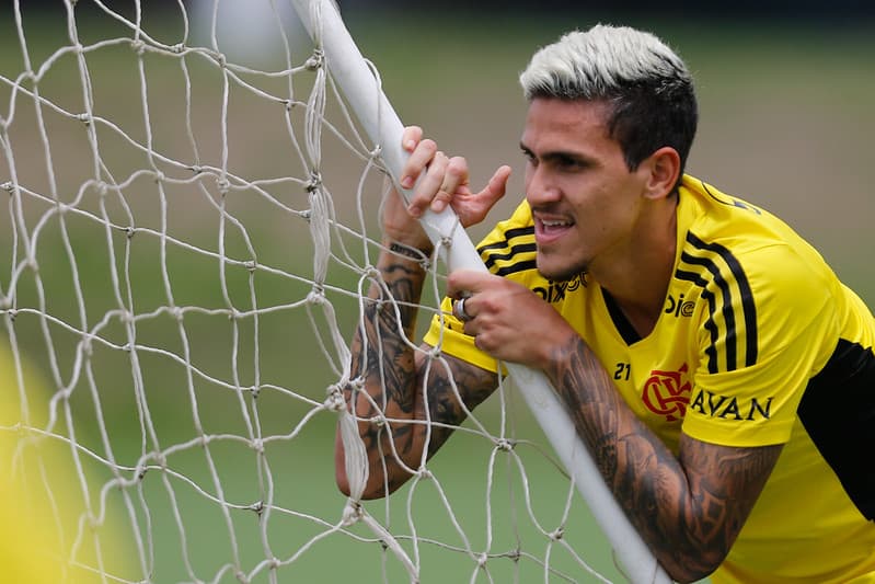 Pedro no treino do Flamengo