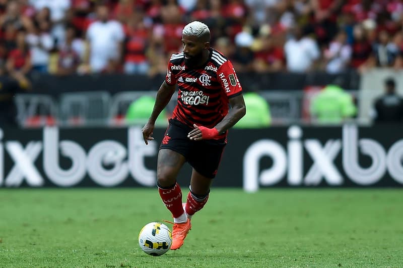 Rodinei em ação pelo Flamengo