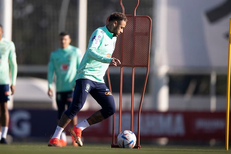 Neymar no treino da Seleção Brasileira.