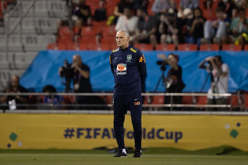 Técnico Tite no treino da Seleção Brasileira na Copa do Mundo.