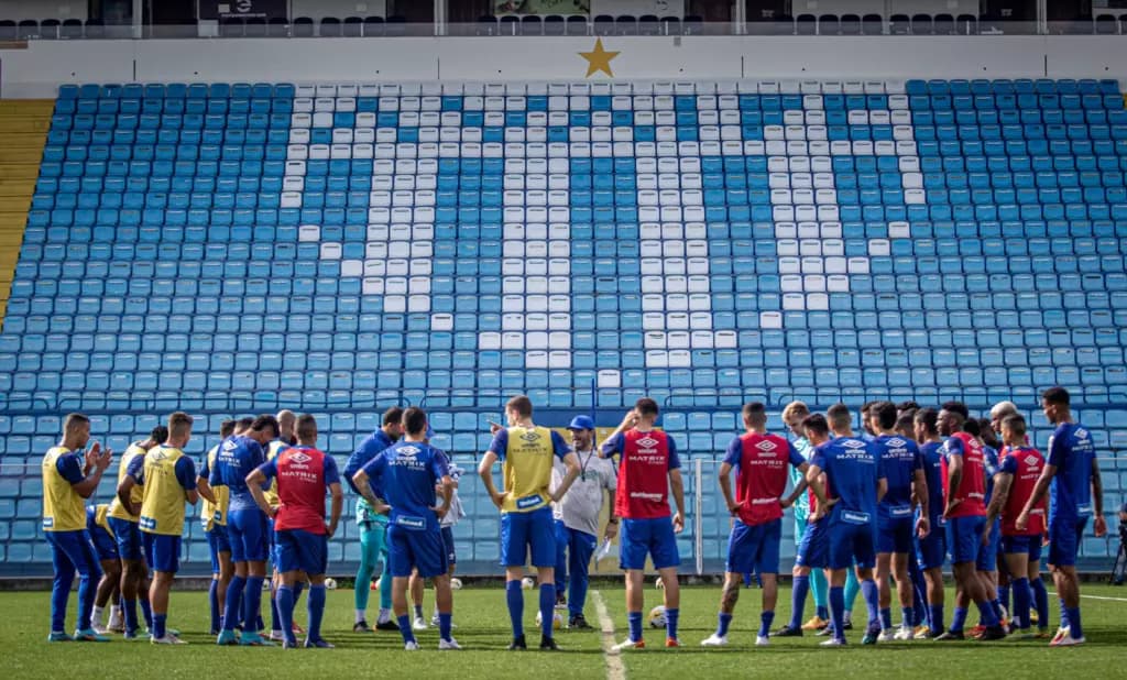 4 ex-jogadores do Flamengo são rebaixados com Avaí pra Série B