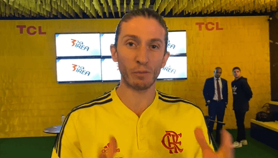 Filipe Luís parabeniza Everton Ribeiro e Pedro e projeta taça da Copa no Maracanã