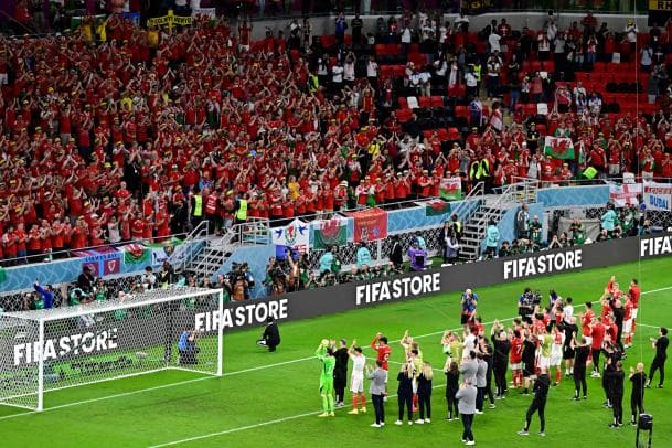 Jogadores ingleses comemoram vitória sobre País de Gales. Foto: JAVIER SORIANO/AFP via Getty Images