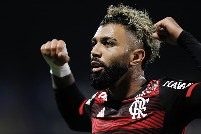Gabigol comemora gol pelo Flamengo; Flamengo além do esporte mostra na FLA TV+ reação de torcedor ao receber mensagem de Gabigol