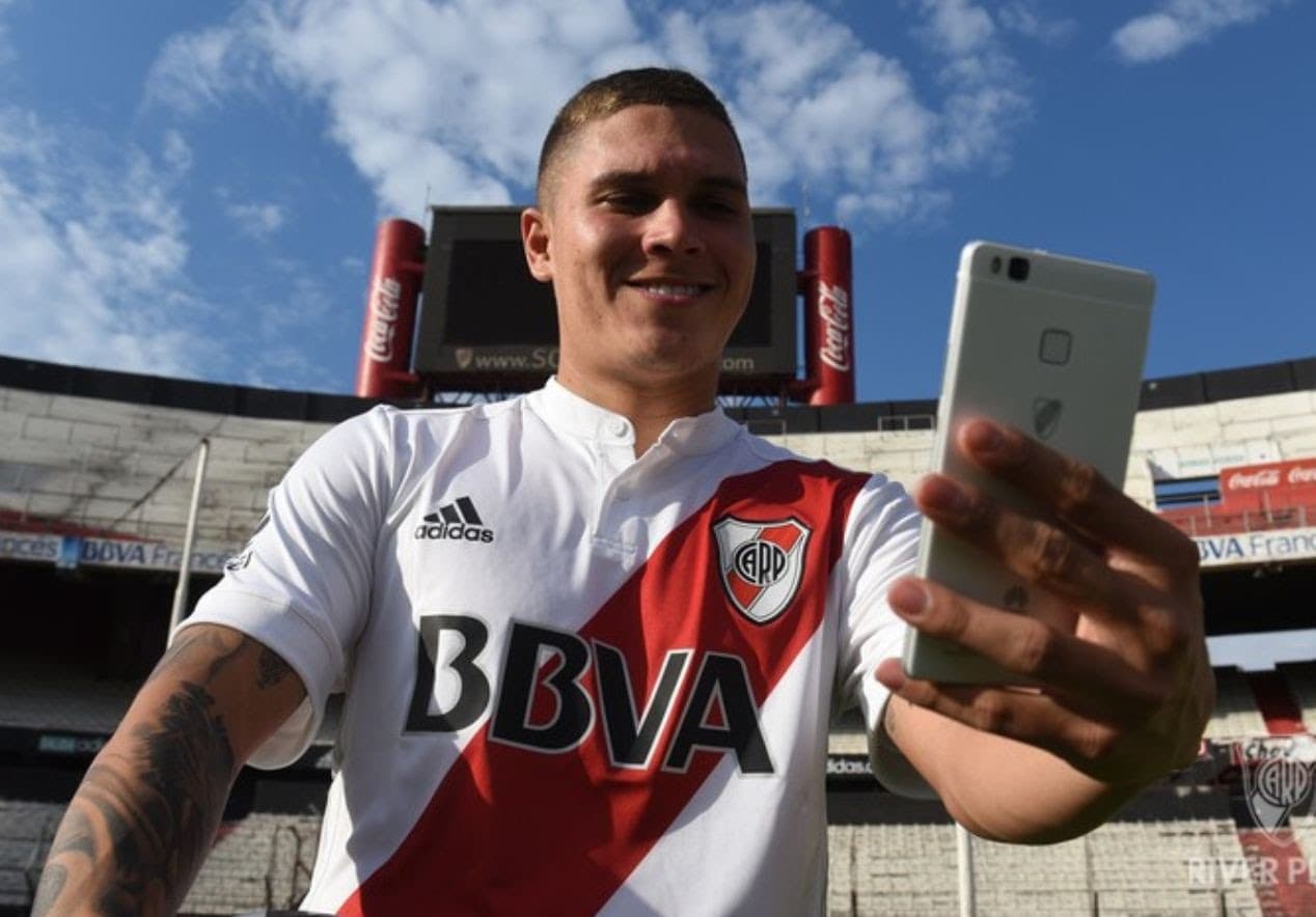 Quintero faz publicação enigmática e anima torcedores do Flamengo